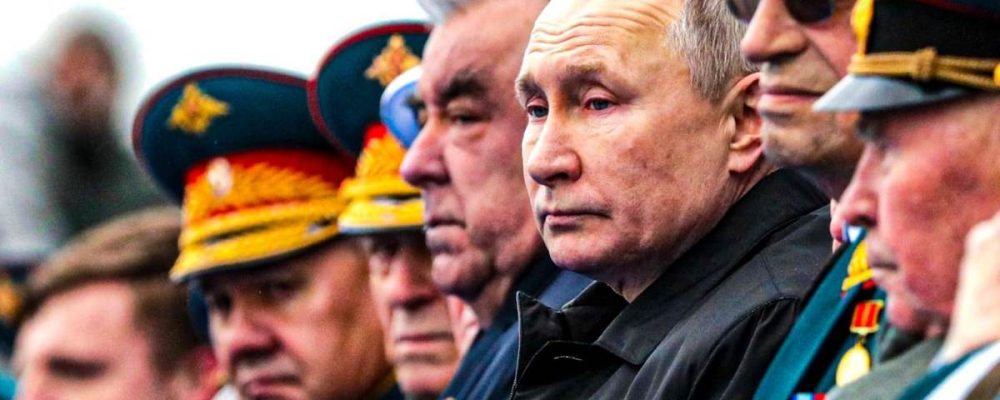 Giving information to Russian generals about Ukraine is a dangerous gamble
