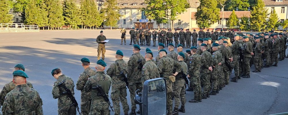 Polish army troops stand guard, as part of the 12th and 17th Mechanized Brigades are starting to move to the east of the country, in Poland, July 8, 2023. Courtesy of 12 Brygada Zmechanizowana/Handout via REUTERS