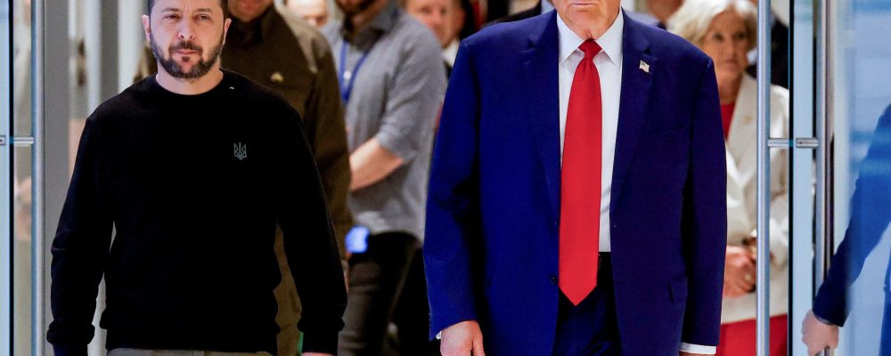 Republican presidential nominee and former U.S. President Donald Trump and Ukraine's President Volodymyr Zelenskiy meet at Trump Tower in New York City, U.S., September 27, 2024. REUTERS/Shannon Stapleton